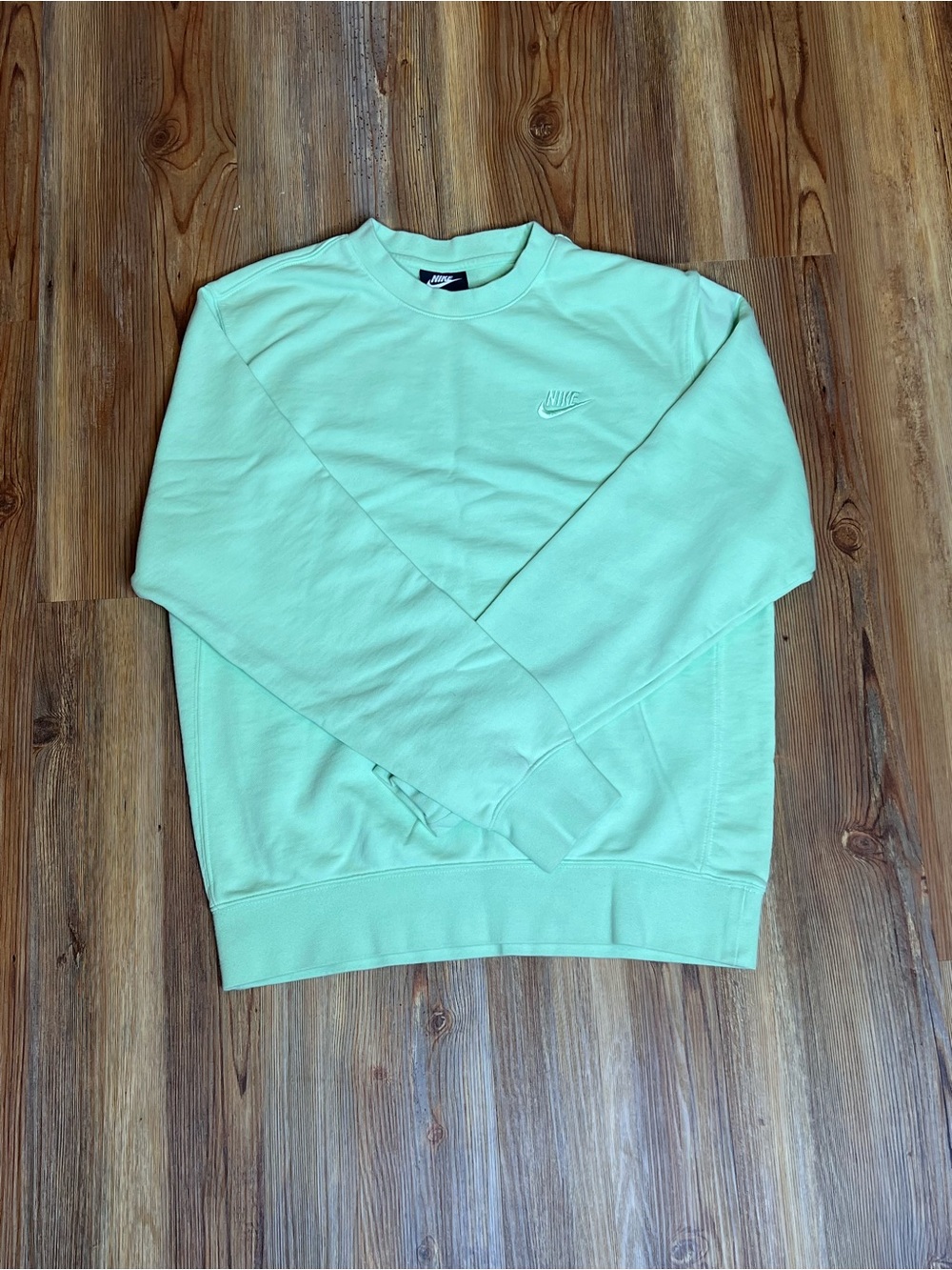 Nike Men's Mint Green Pullover Crewneck Sweatshirt Logo Long Sleeve Size S